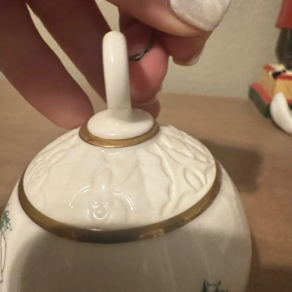 Noritake Holiday Ornament with Vintage Scene